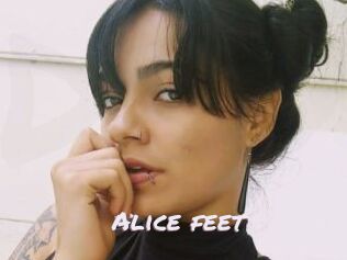 Alice_feet