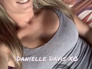 Danielle_Davis_XO