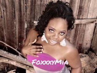 FoxxxyMia