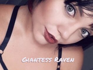 Giantess_Raven