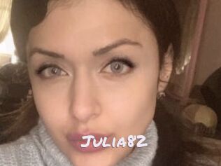 Julia82