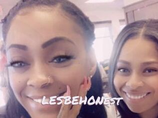 LESBEH0Nest