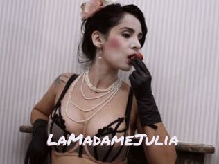 LaMadameJulia