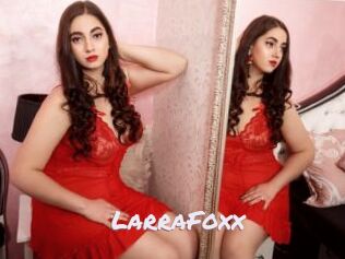 LarraFoxx