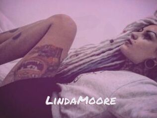 Linda_Moore