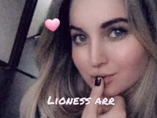 Lioness_arr