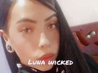 Luna_wicked