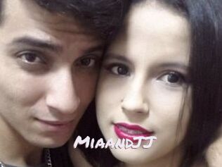 MiaandJJ