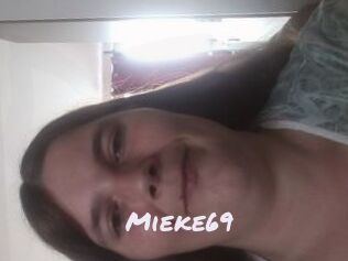 Mieke69