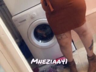 Mneziaa41