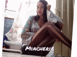 miacherie Deutsche Sexcams