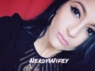 NerdyWifey