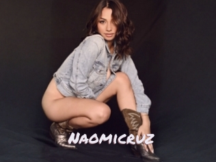 Naomicruz