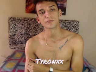 Tyronxx