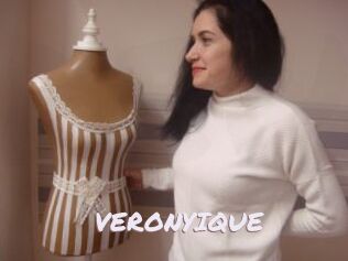 VERONYIQUE