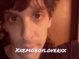 Xxemoboyloverxx